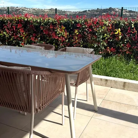 Superbe Lumineux En Rez De Jardin شقة